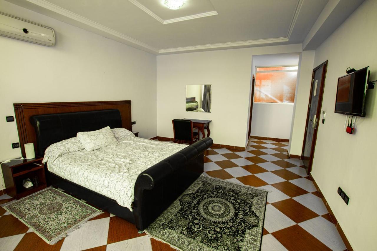 Motel Gzenaya Tanger Exteriör bild